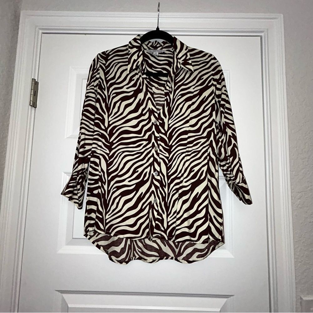 La Mere Luxe Animal Print 3/4 Length Sleeve Button Front Blouse Shirt Top